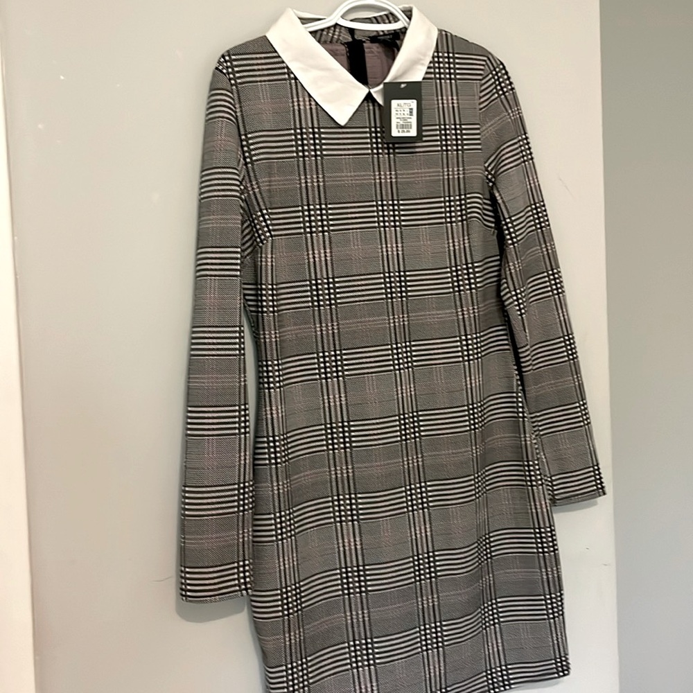 dress with collor